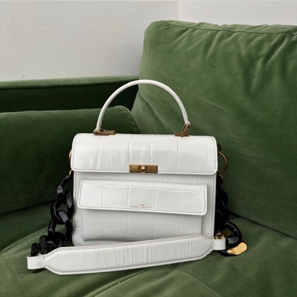 THE UPTOWN CROC EMBOSSED LTHR IN WHITE